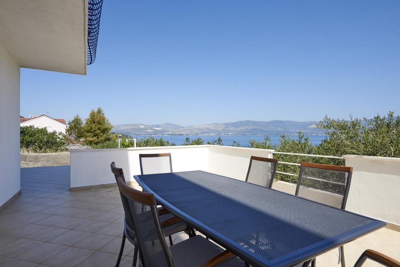Apartments By The Sea Slatine, Ciovo - 15504 エクステリア 写真